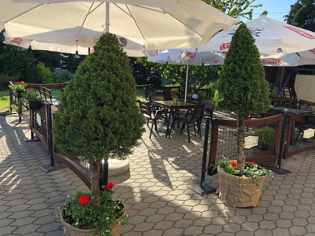 Bialy Kruk Hotel Starogard Gdanski Bagian luar foto